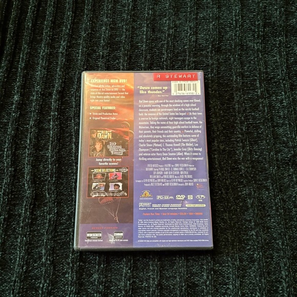 Red Dawn DVD Patrick SWAYZE Charlie SHEEN, C. Thomas HOWELL Lea THOMPSON 1998 - Picture 2 of 3